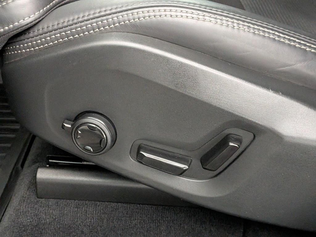 Thumbnail: 2022 Volvo XC60 - 27