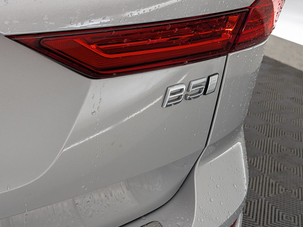 Thumbnail: 2022 Volvo XC60 - 26