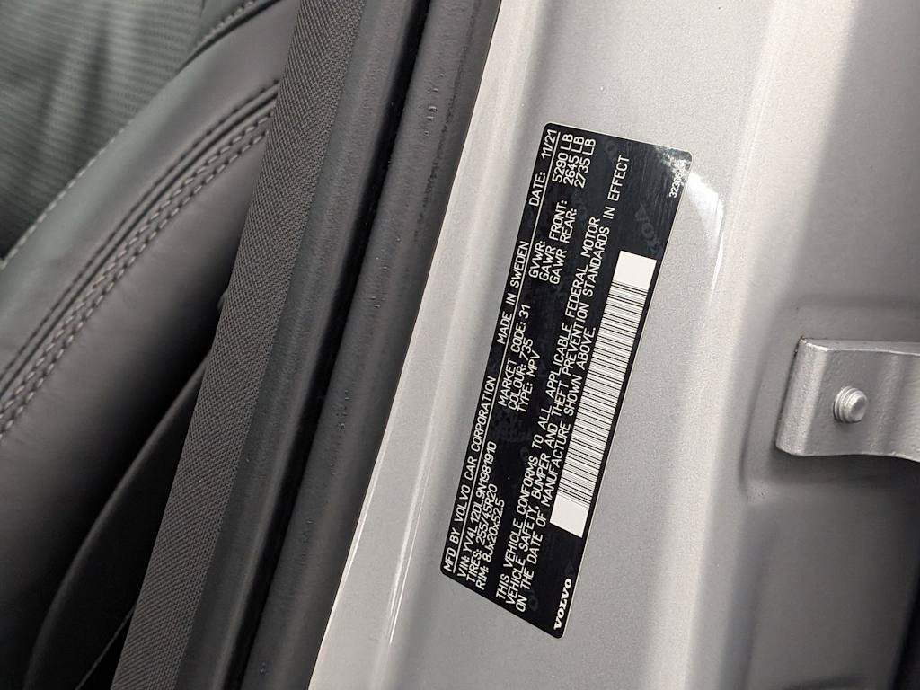 Thumbnail: 2022 Volvo XC60 - 20