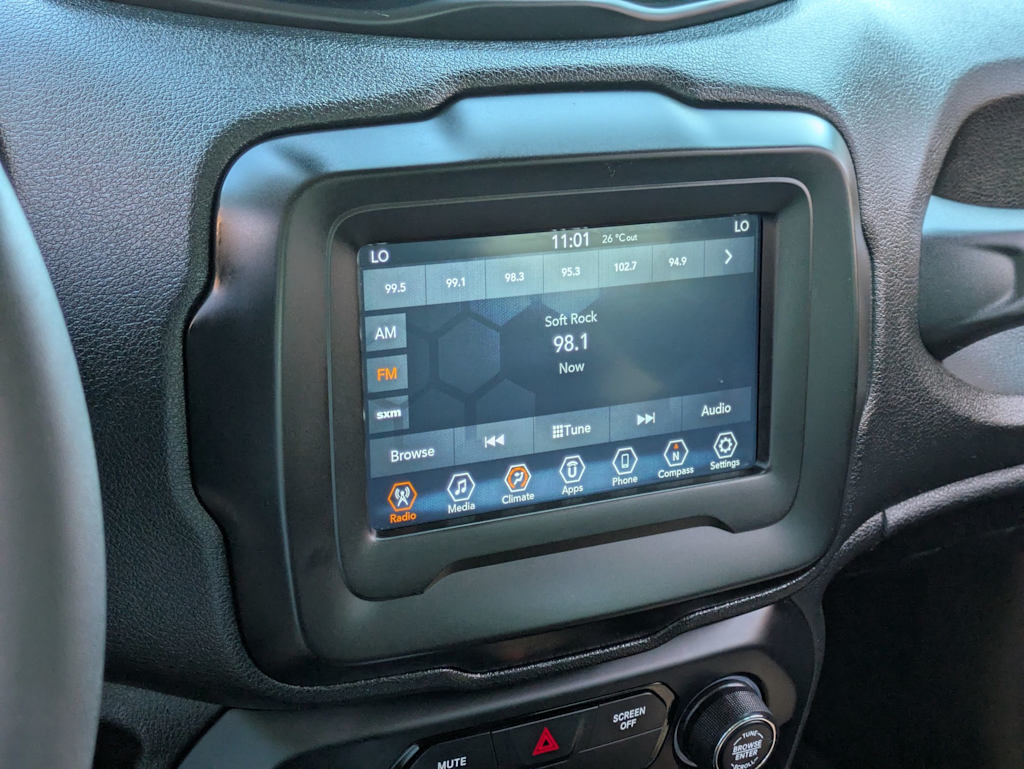 Thumbnail: 2019 Jeep Renegade - 35