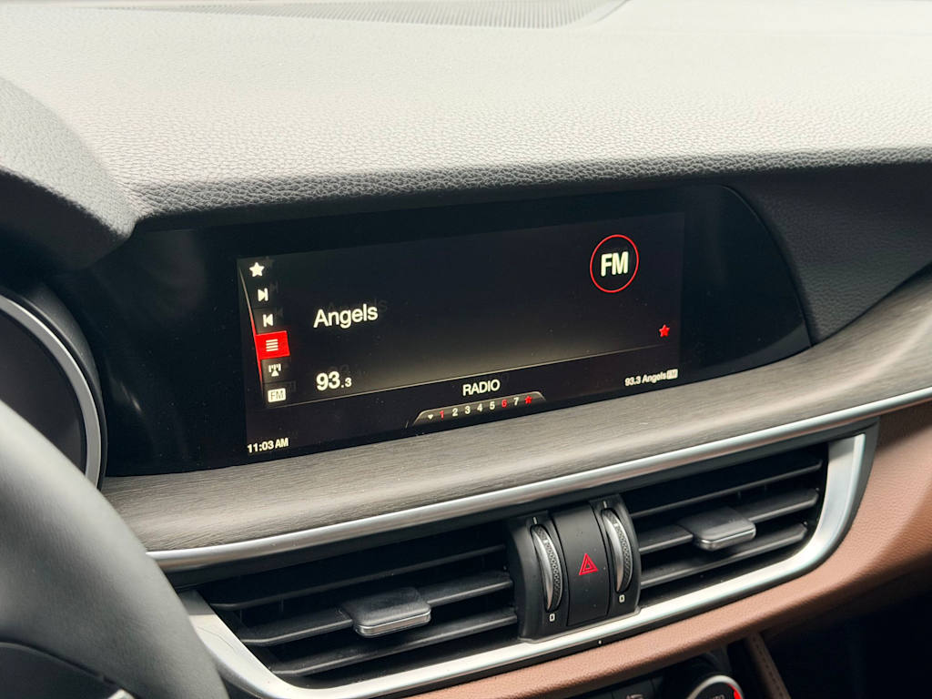 Thumbnail: 2018 Alfa Romeo Stelvio - 35