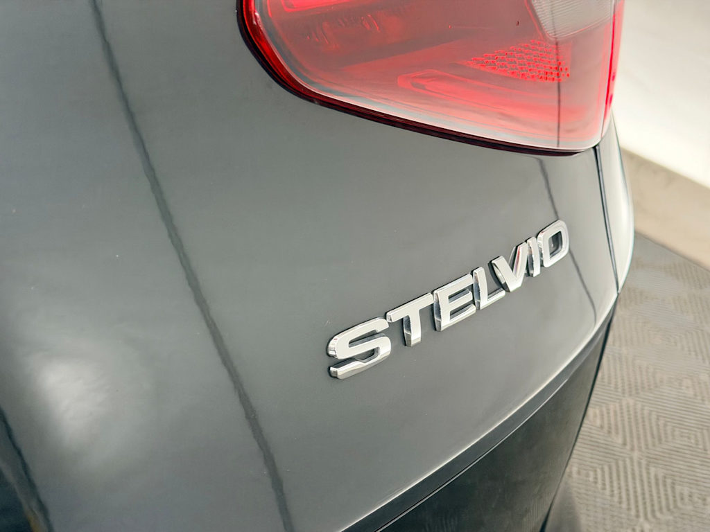 Thumbnail: 2018 Alfa Romeo Stelvio - 26