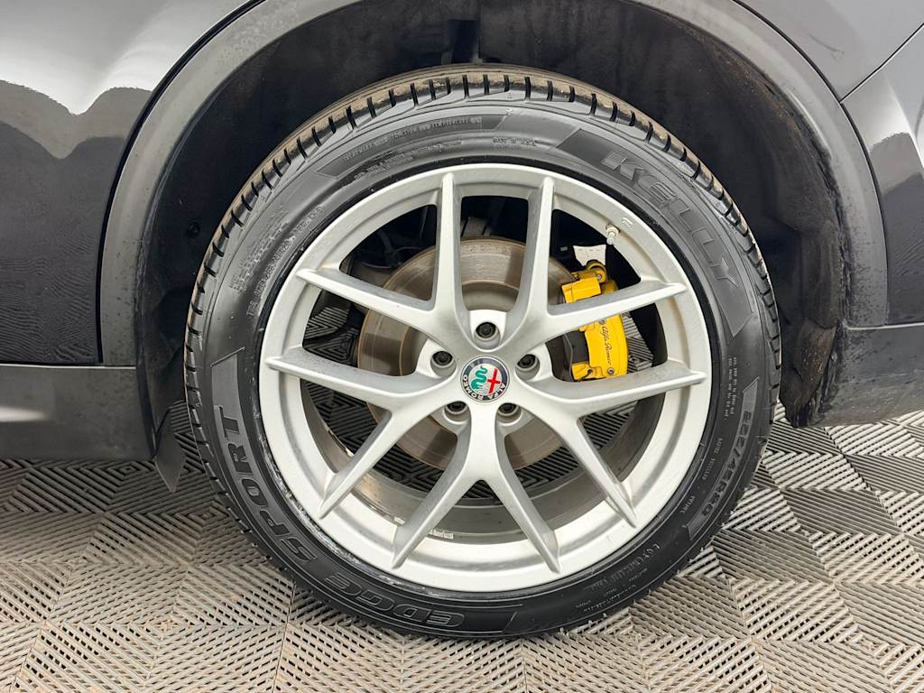 Thumbnail: 2018 Alfa Romeo Stelvio - 8