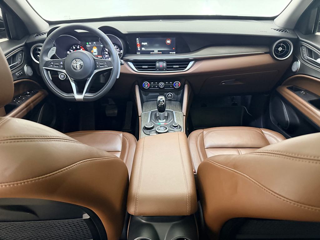 Thumbnail: 2018 Alfa Romeo Stelvio - 10