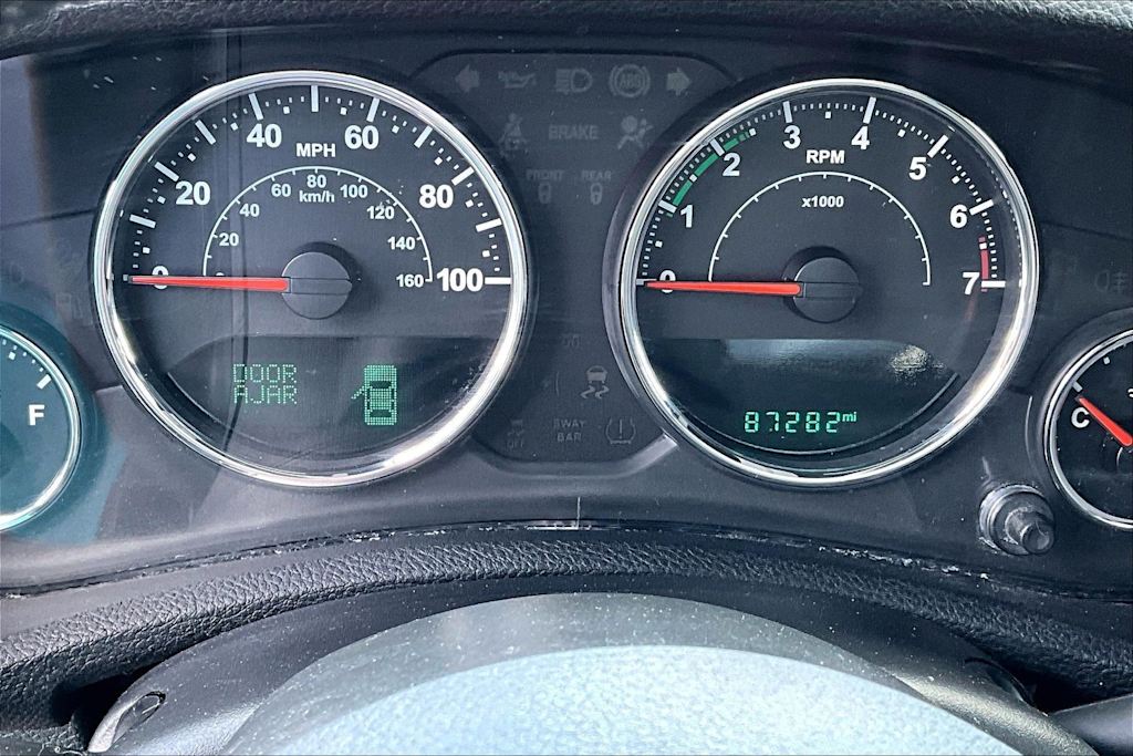 Thumbnail: 2018 Jeep Wrangler - 16