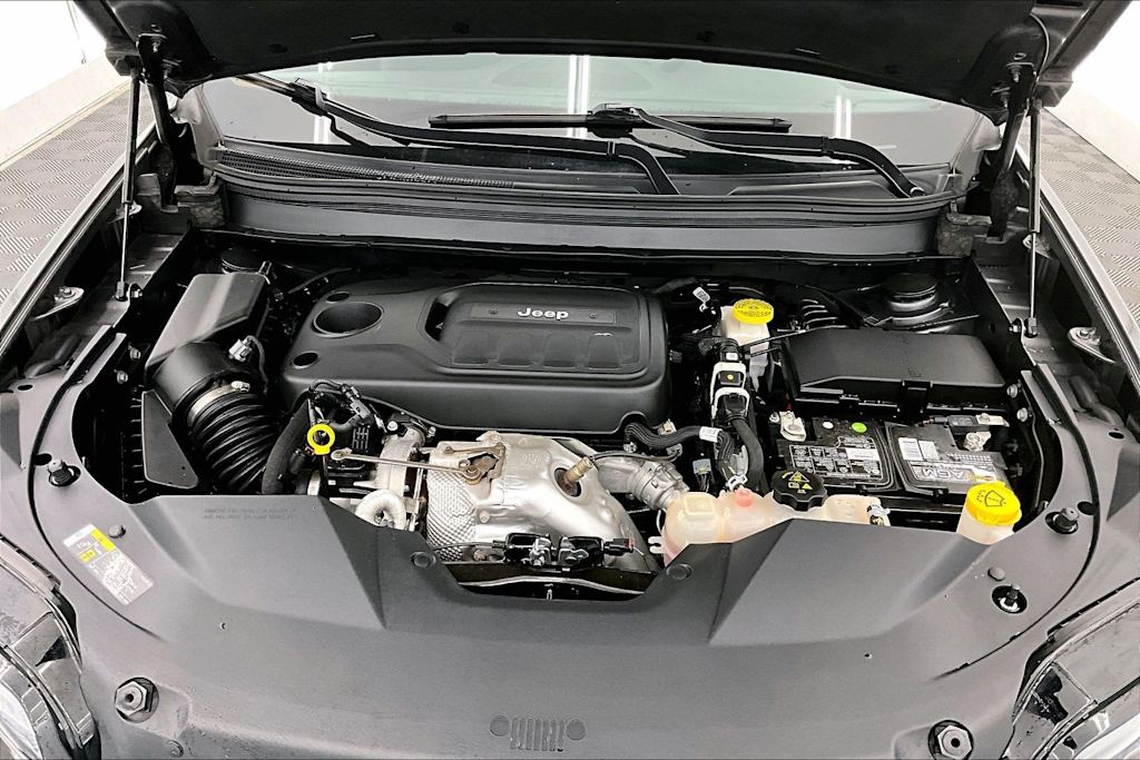 Thumbnail: 2021 Jeep Cherokee - 9