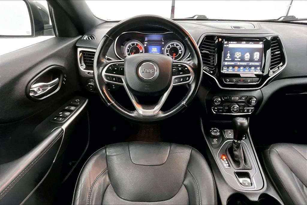 Thumbnail: 2021 Jeep Cherokee - 14