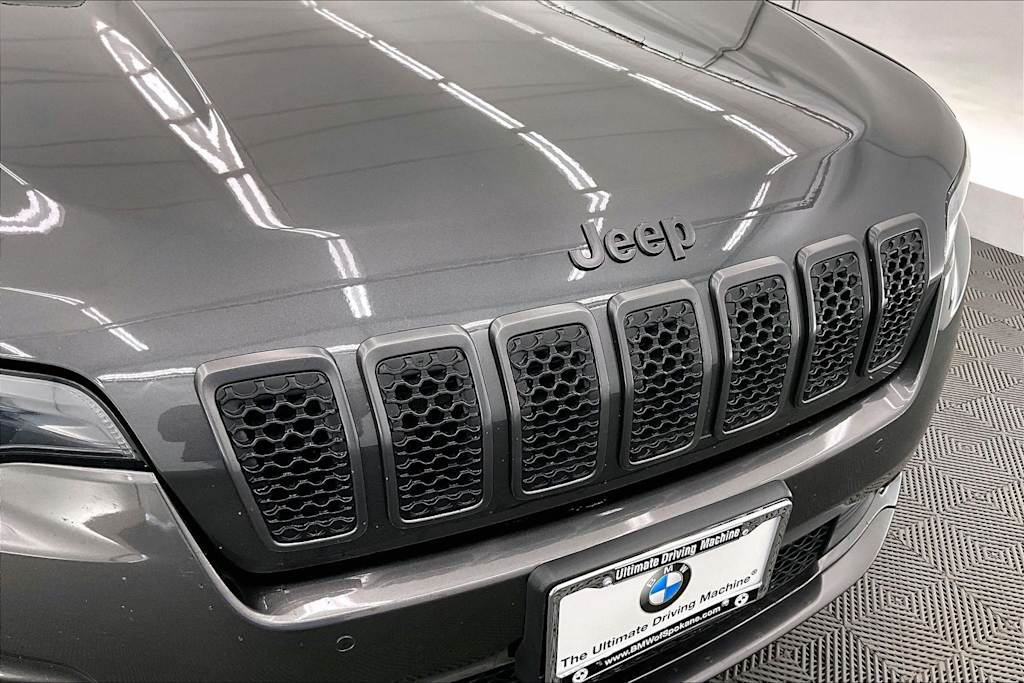Thumbnail: 2021 Jeep Cherokee - 33