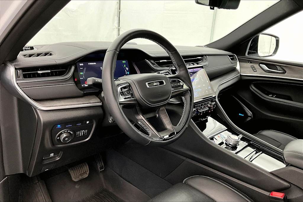 Thumbnail: 2023 Jeep Grand Cherokee - 2