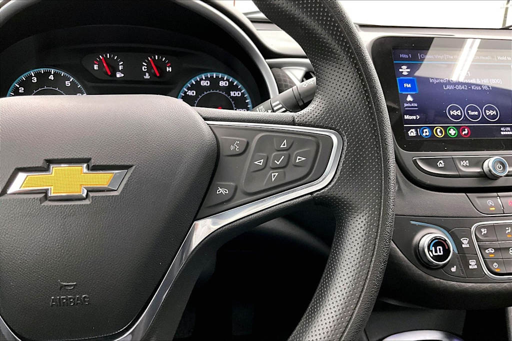 Thumbnail: 2023 Chevrolet Malibu - 25