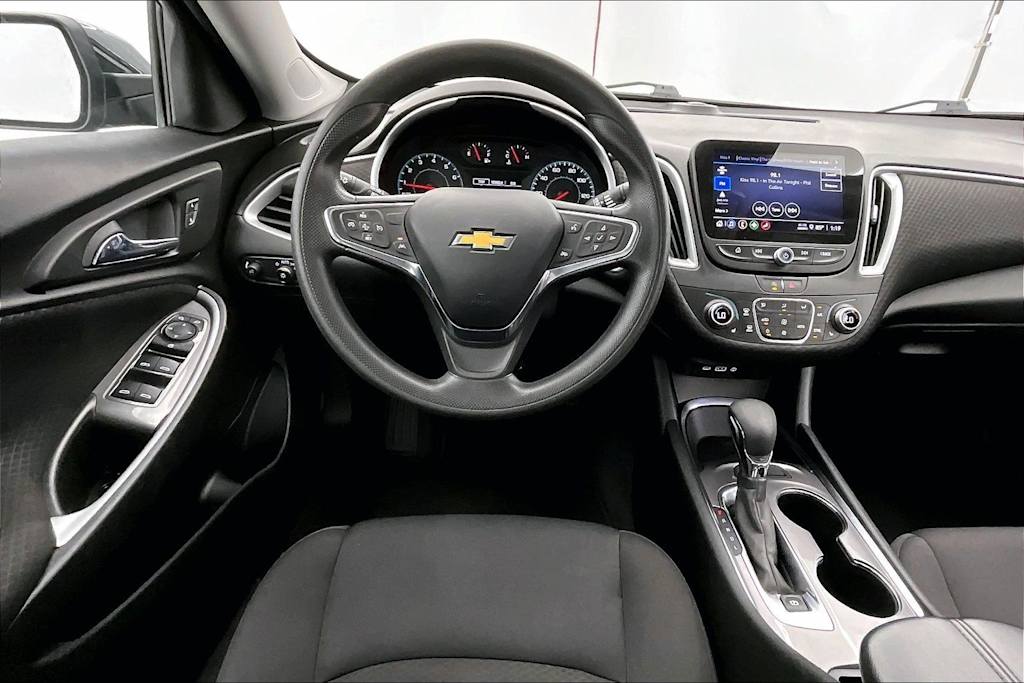 Thumbnail: 2023 Chevrolet Malibu - 13