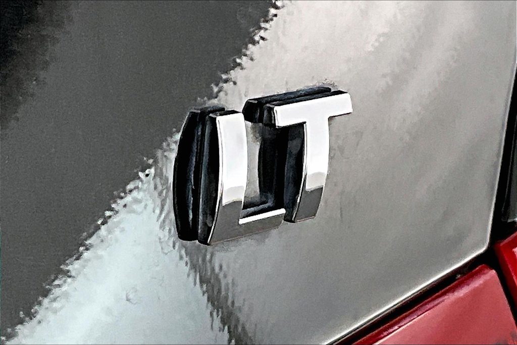 Thumbnail: 2023 Chevrolet Malibu - 18