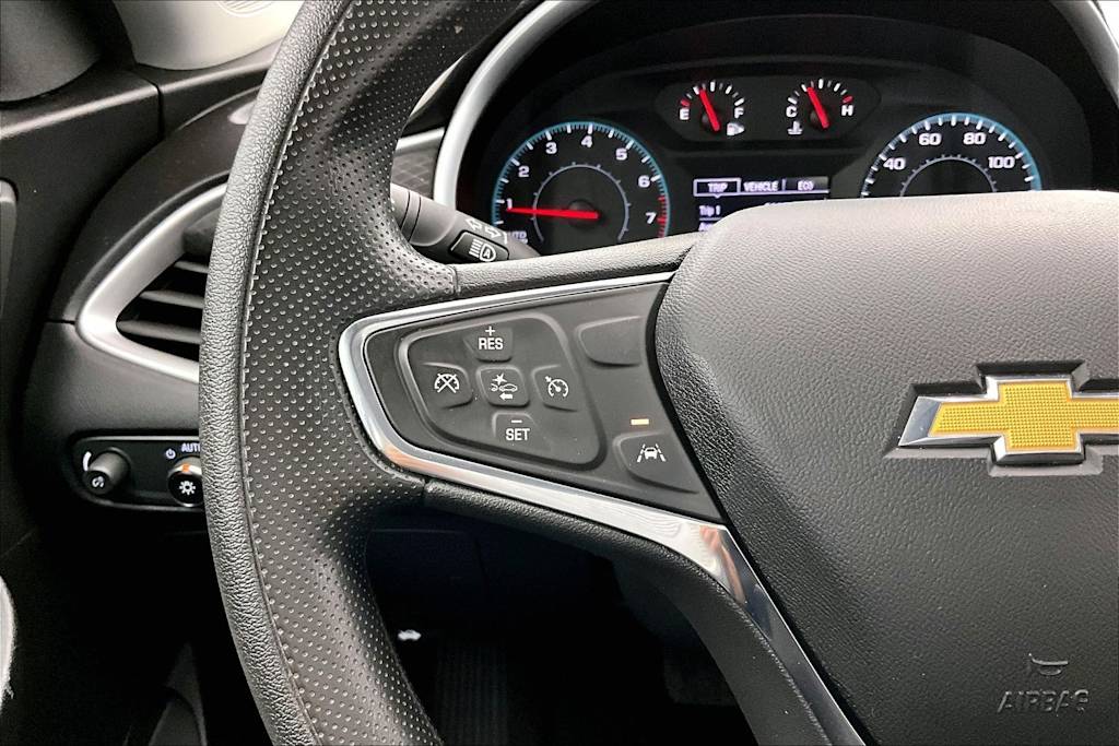 Thumbnail: 2023 Chevrolet Malibu - 24