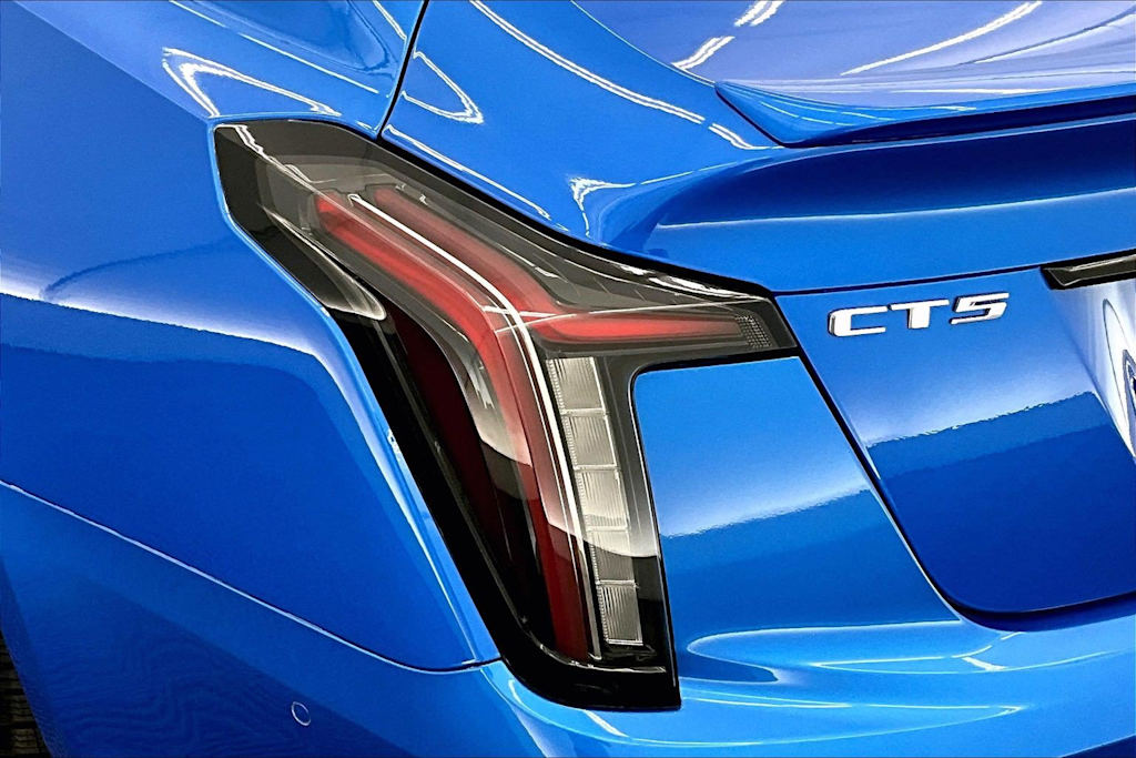 Thumbnail: 2026 Cadillac CT5 - 32