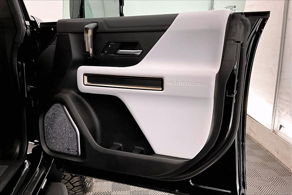 Thumbnail: 2025 GMC Hummer EV - 29