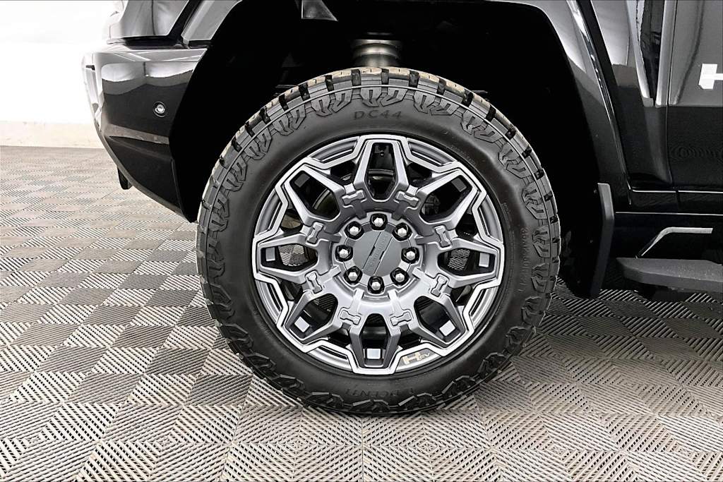 Thumbnail: 2025 GMC Hummer EV - 7