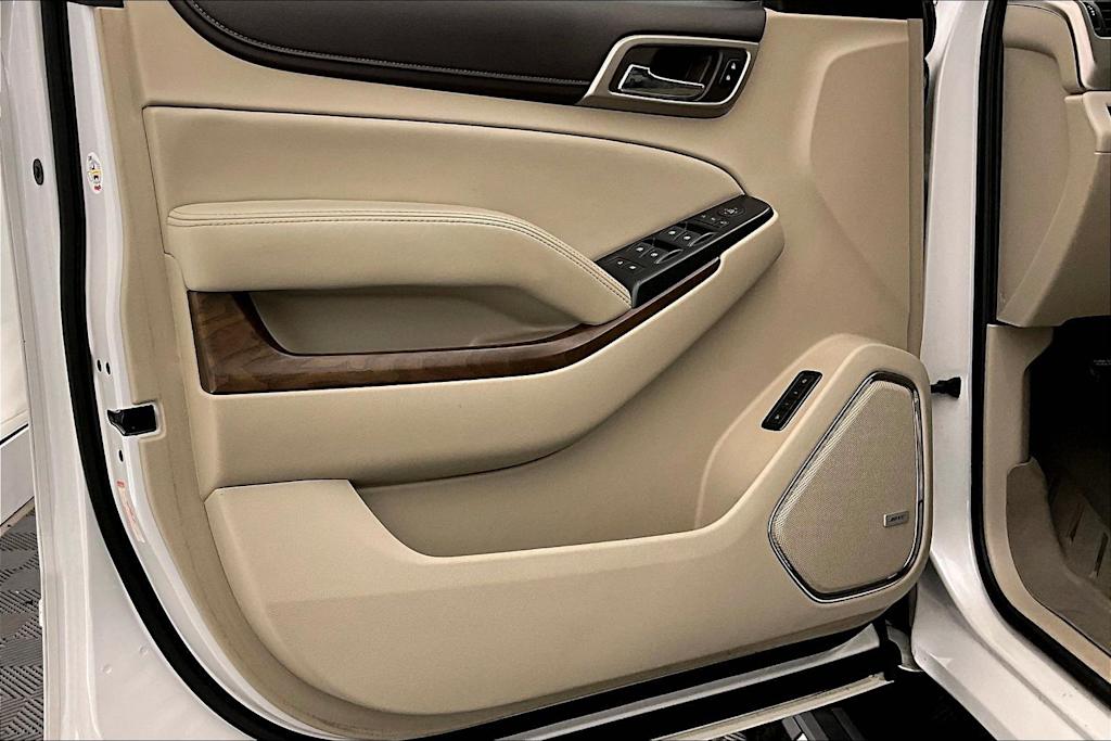 Thumbnail: 2019 GMC Yukon XL - 27