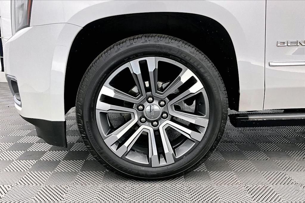 Thumbnail: 2019 GMC Yukon XL - 8