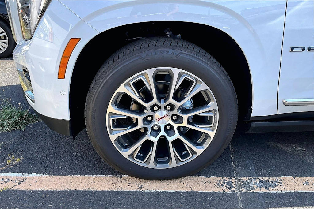 Thumbnail: 2026 GMC Yukon XL - 8