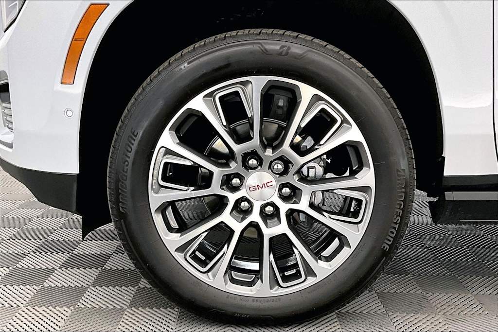 Thumbnail: 2026 GMC Yukon XL - 8