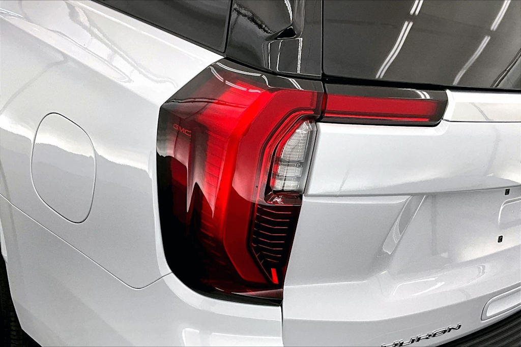 Thumbnail: 2026 GMC Yukon XL - 32