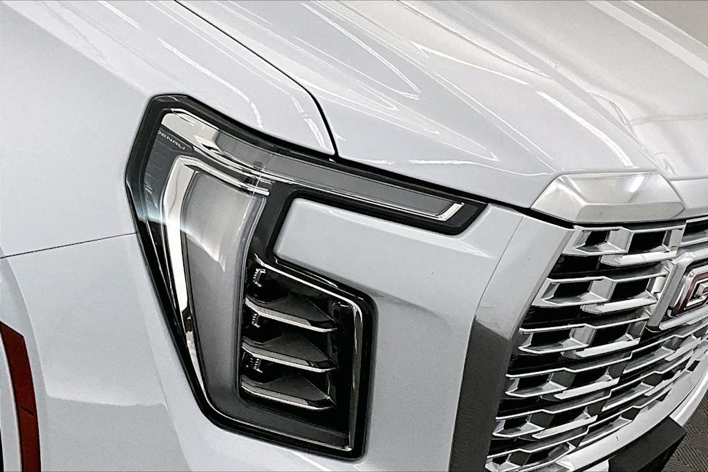 Thumbnail: 2026 GMC Yukon XL - 31