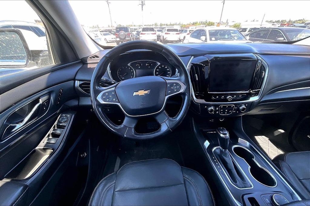 Thumbnail: 2020 Chevrolet Traverse - 14