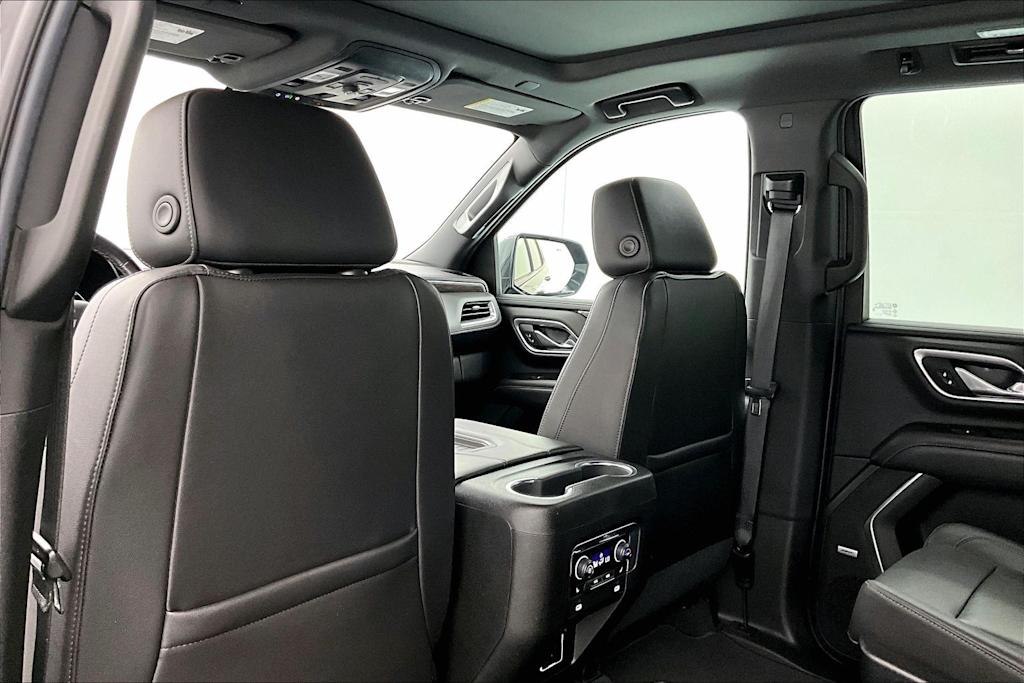 Thumbnail: 2021 Chevrolet Tahoe - 12