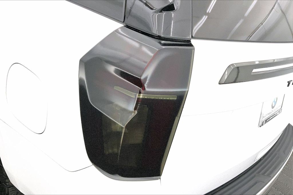 Thumbnail: 2021 Chevrolet Tahoe - 31