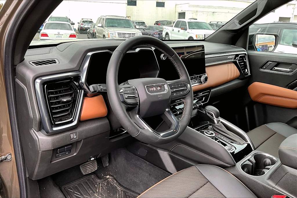 Thumbnail: 2025 GMC Canyon - 2