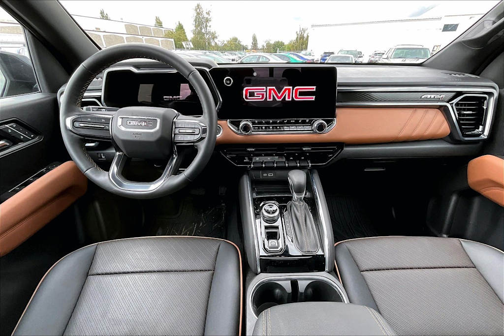 Thumbnail: 2025 GMC Canyon - 10