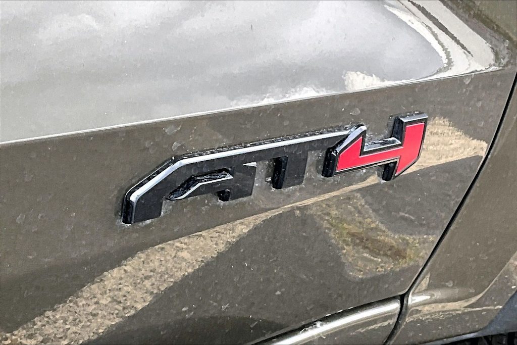 Thumbnail: 2025 GMC Canyon - 19