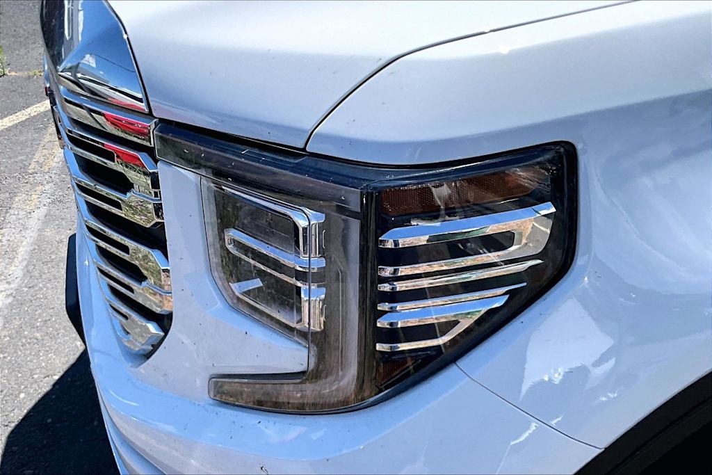 Thumbnail: 2023 GMC Sierra 1500 - 17