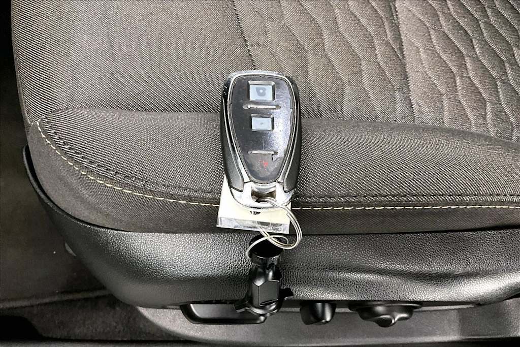 Thumbnail: 2020 Chevrolet Equinox - 20