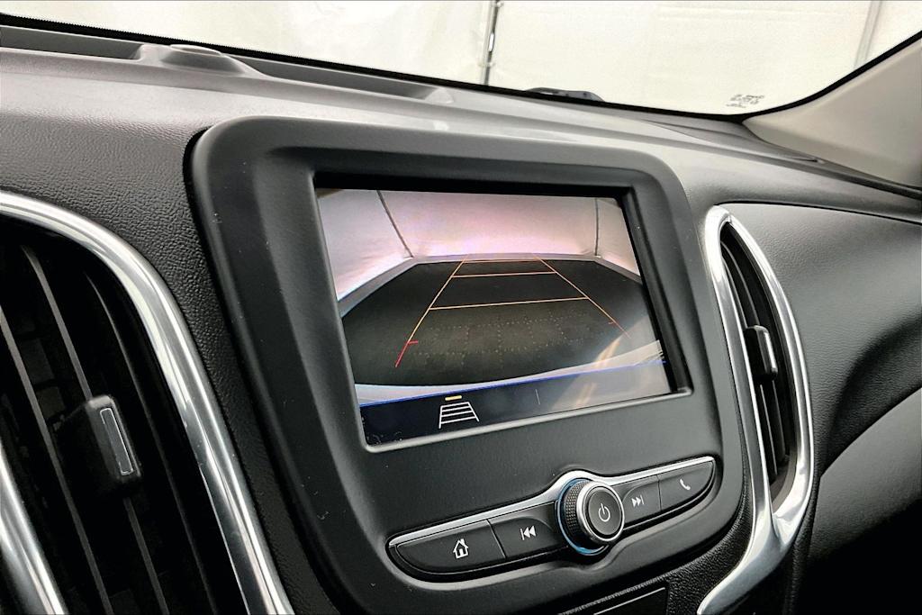 Thumbnail: 2020 Chevrolet Equinox - 16