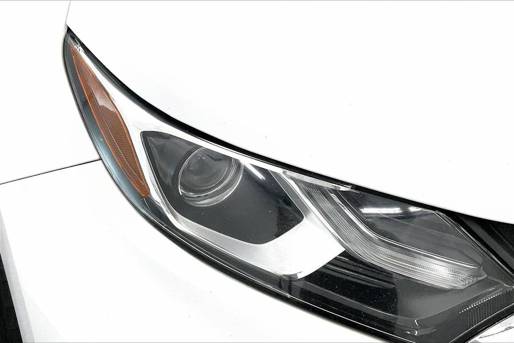 Thumbnail: 2020 Chevrolet Equinox - 31