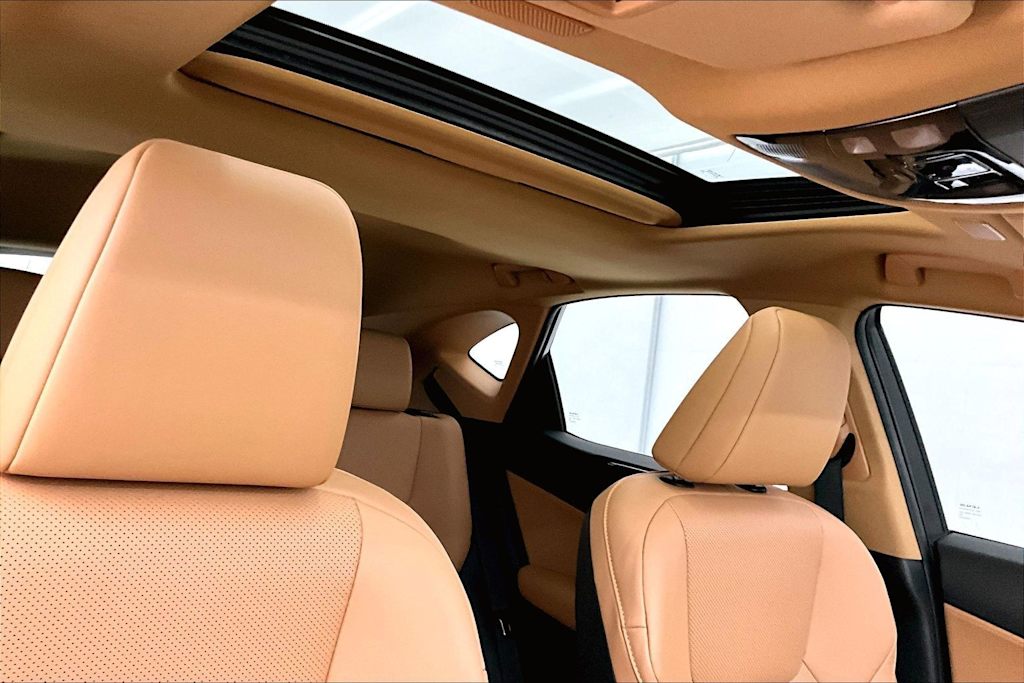 Thumbnail: 2024 Lexus ES - 30