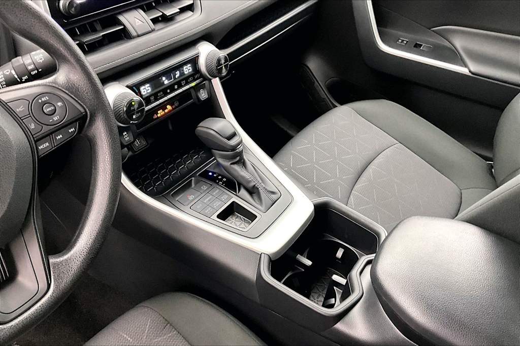 Thumbnail: 2025 Toyota RAV4 - 16