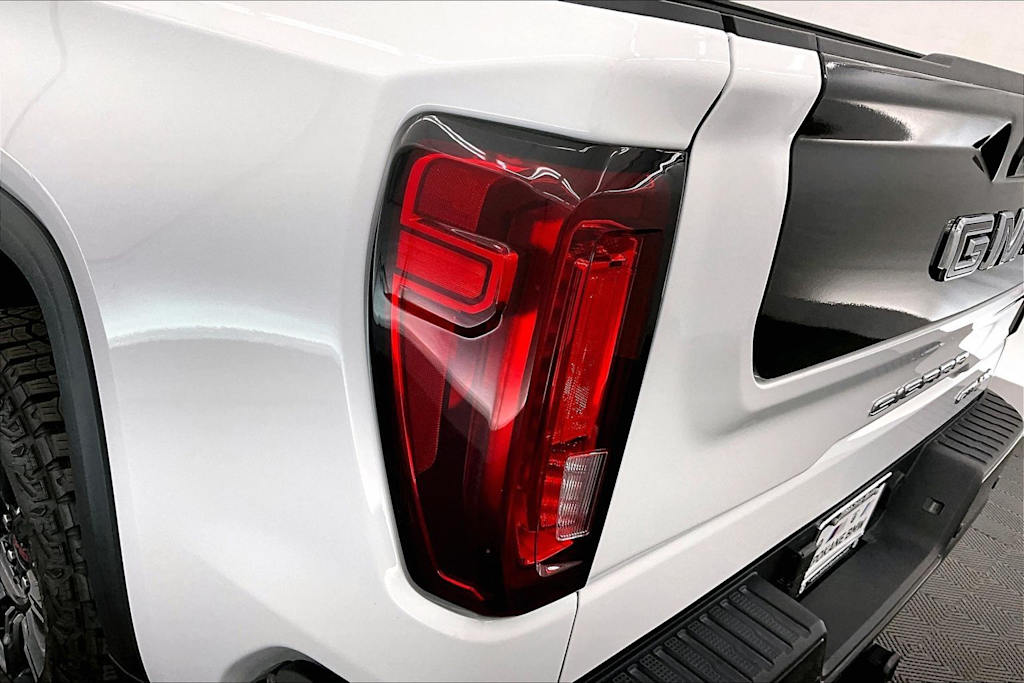Thumbnail: 2024 GMC Sierra 1500 - 32