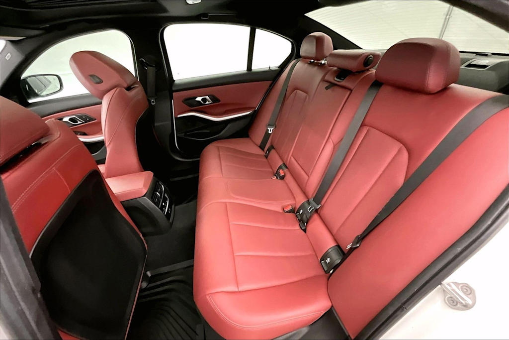 Thumbnail: 2024 BMW 3 Series - 29