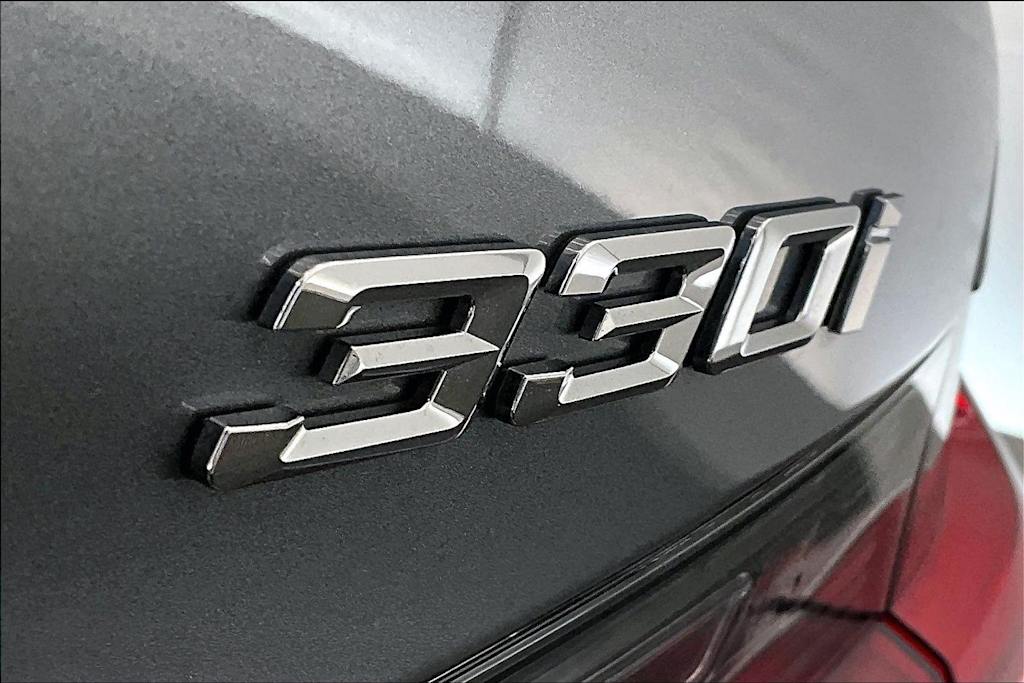 Thumbnail: 2025 BMW 3 Series - 7