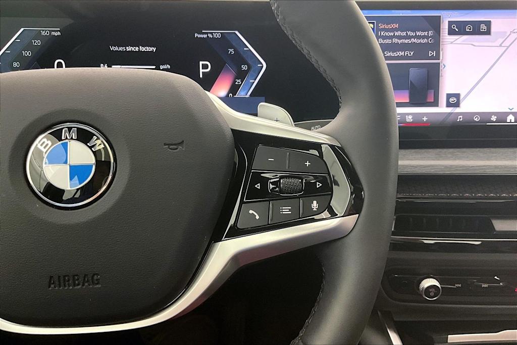 Thumbnail: 2025 BMW 3 Series - 25