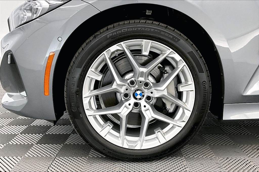 Thumbnail: 2025 BMW 3 Series - 8