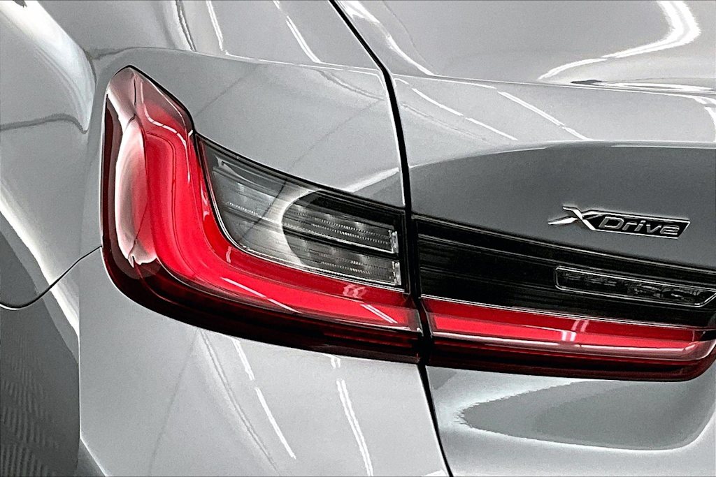 Thumbnail: 2025 BMW 3 Series - 32