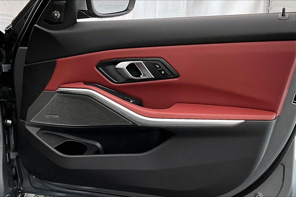 Thumbnail: 2025 BMW 3 Series - 28