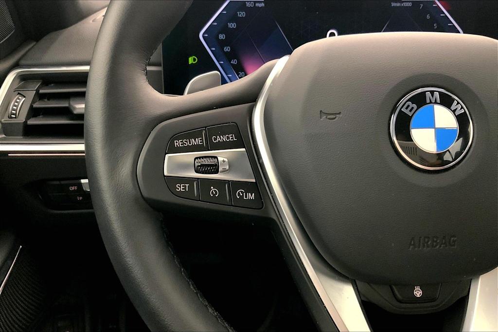 Thumbnail: 2024 BMW 3 Series - 25