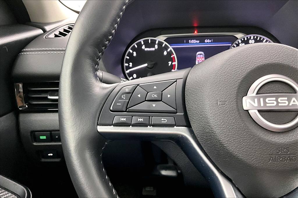 Thumbnail: 2025 Nissan Sentra - 25