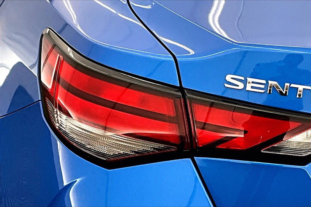Thumbnail: 2025 Nissan Sentra - 32