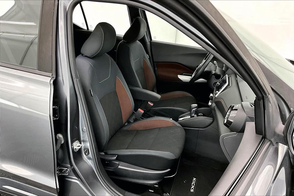 Thumbnail: 2019 Nissan Kicks - 12