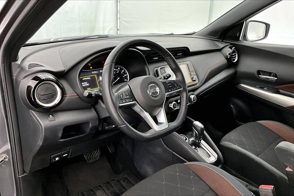 Thumbnail: 2019 Nissan Kicks - 2